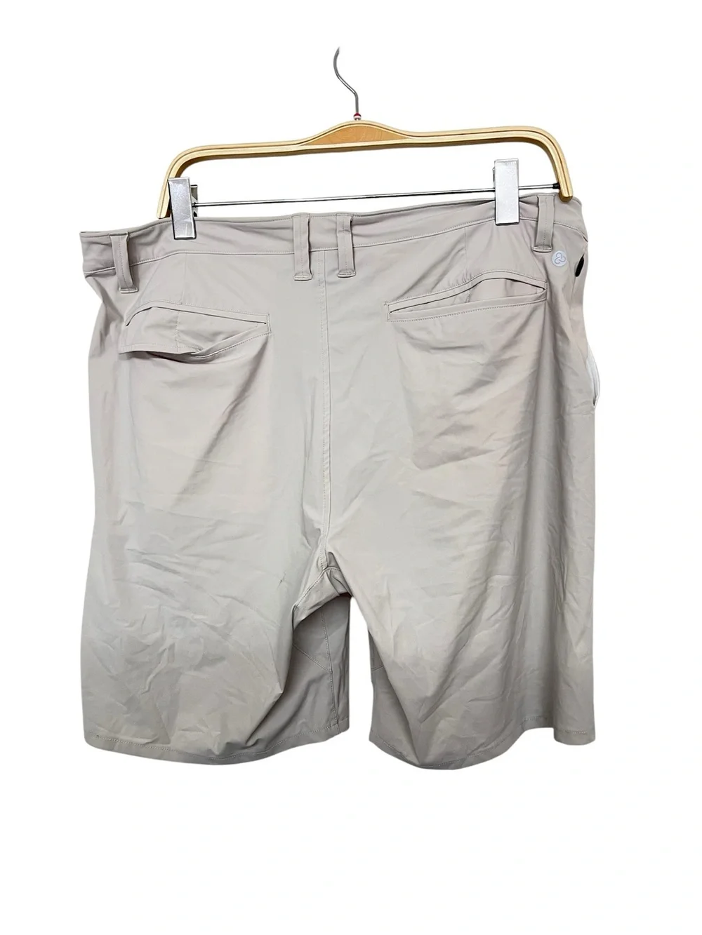 Zella Men's Light‎ Beige Flat-Front Shorts 36